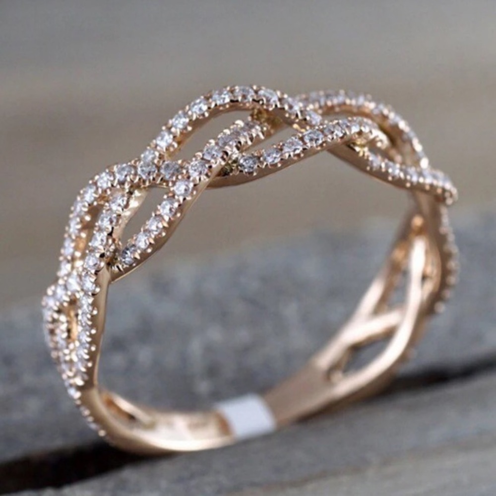 Rose Gold Twist Diamond Ring